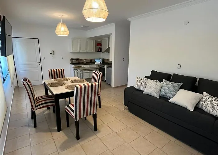 Uptown City Apart La Falda